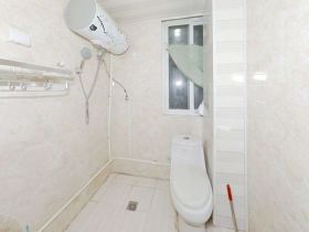 惠泽苑 2室1厅1卫 80m&sup2;