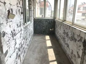 外滩小区 5室3厅2卫 222m²