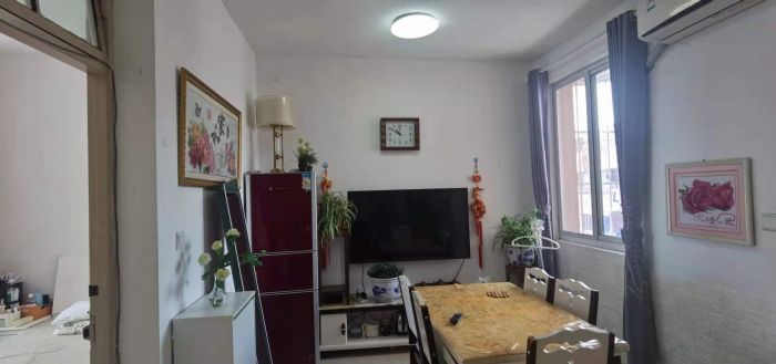 曙光社区 2室1厅1卫 70m&sup2;