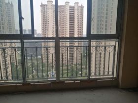 中南世纪花城三期 4室2厅3卫 275m&sup2;