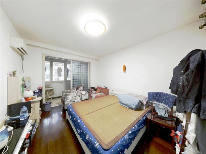 公园一村 2室1厅1卫 89.2m&sup2;