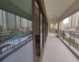 春风南岸东园 4室2厅3卫 215m&sup2;