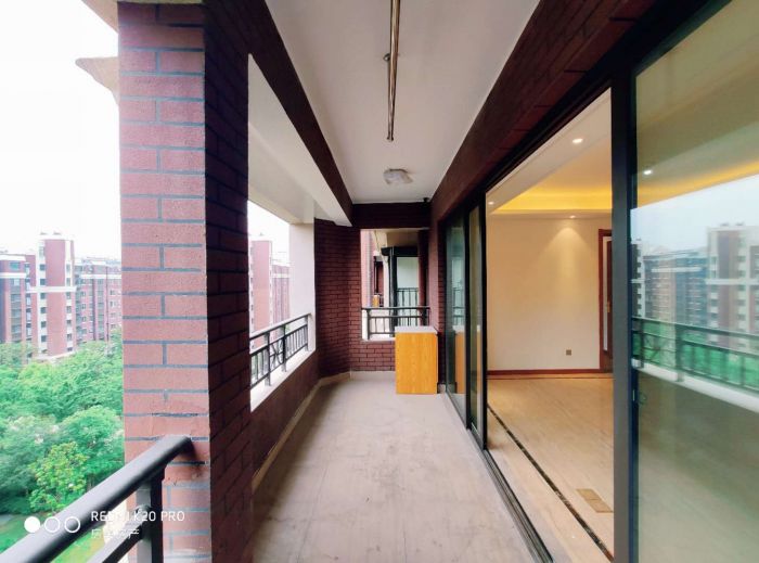 佳期漫 5室2厅2卫 143m&sup2;