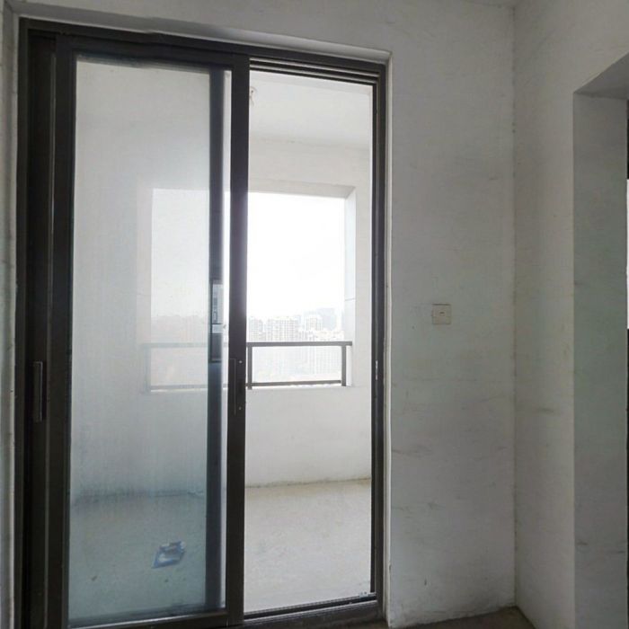 星光耀广场 3室2厅2卫 117.68m&sup2;