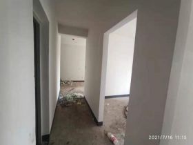 绿地新里城 3室2厅1卫 91m&sup2;