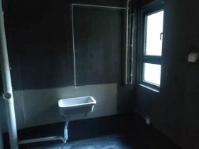 万科翡翠东第 5室2厅2卫 136m²
