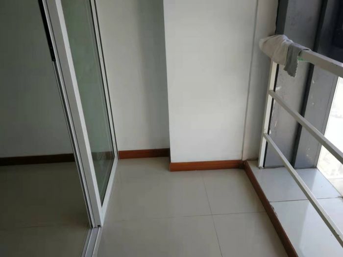 景华城 3室2厅1卫 63.5m&sup2;