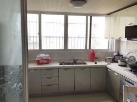 城港花苑西区 4室2厅1卫 150.00m&sup2;