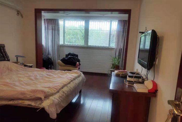 紫东花苑 3室2厅1卫 138.00m&sup2;
