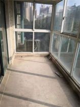 星湖花园 3室2厅2卫 205.3m&sup2;