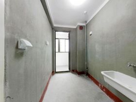 兴石花园 2室1厅1卫 84m&sup2;