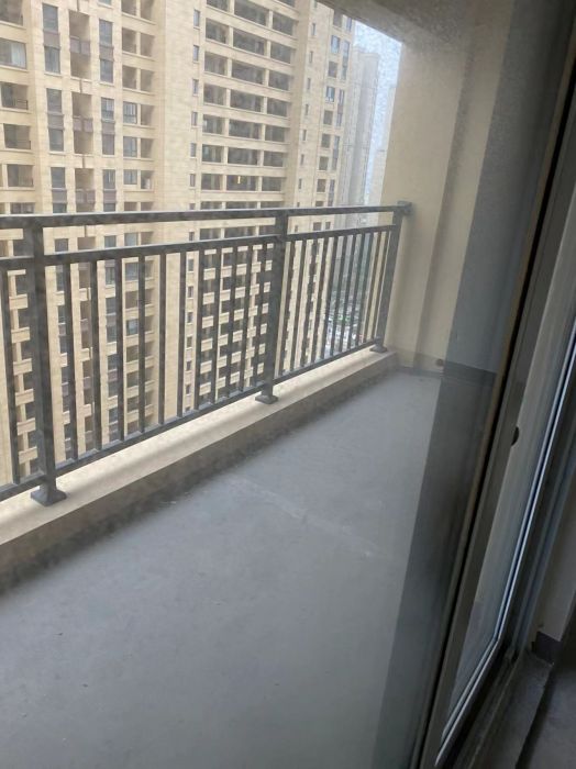世茂九龙庭 3室2厅1卫 92m&sup2;