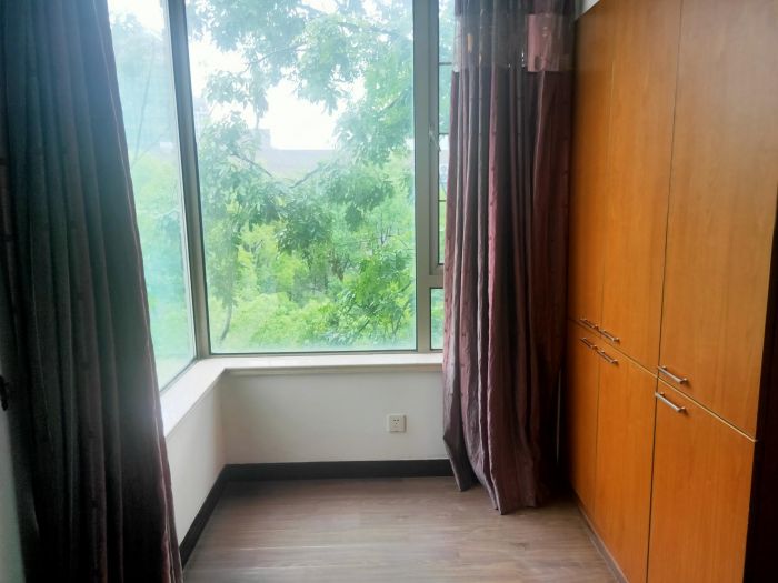 优山美地花园南区 5室2厅2卫 186.90m&sup2;