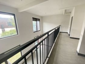 春风南岸西园 5室3厅3卫 400m&sup2;