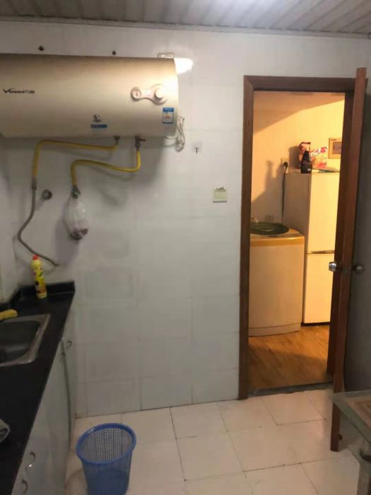 任港路2号 1室1厅1卫 50m&sup2;