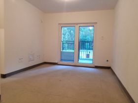 世茂新界 室厅卫 70m²