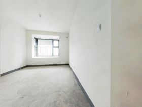 绿地新里城 3室2厅1卫 106m&sup2;