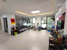 优山美地花园南区 4室2厅2卫 168.00m&sup2;