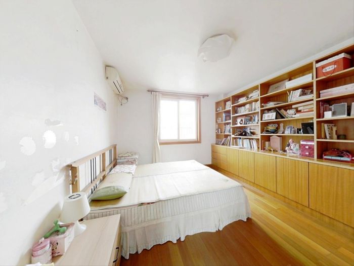 文峰花苑 7室2厅3卫 237.17m&sup2;