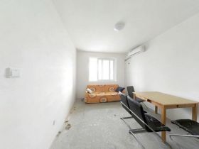 白龙花苑 3室2厅2卫 228m&sup2;