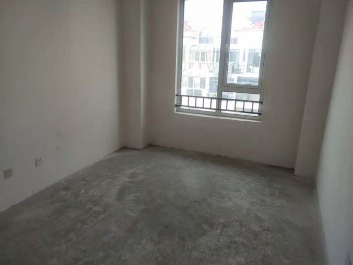 军山花园 4室2厅4卫 255.00m&sup2;