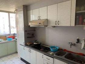 郭里园 3室2厅2卫 142m&sup2;