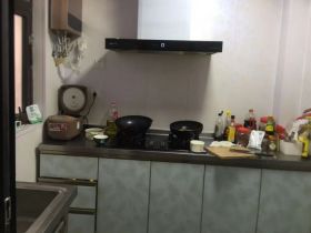 华强城 3室2厅1卫 109m&sup2;