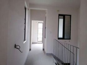 罗福宫 4室2厅2卫 278.00m&sup2;