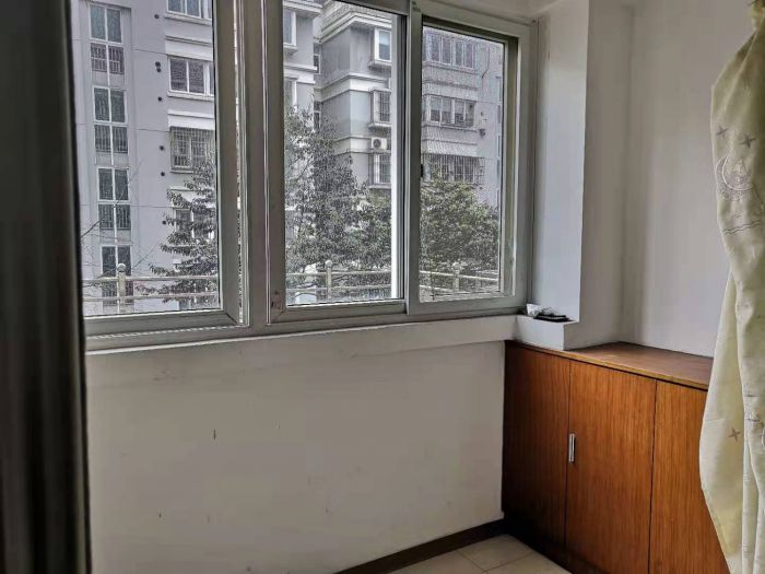 春晖花园 2室1厅1卫 80m&sup2;