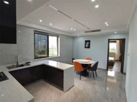 紫东南苑北区 2室1厅1卫 94.00m²