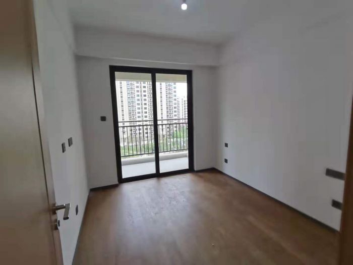 春风南岸东园 3室2厅1卫 96m&sup2;
