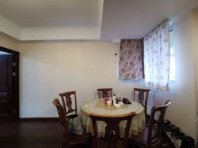中南世纪花城二期 2室1厅1卫 74.81m²