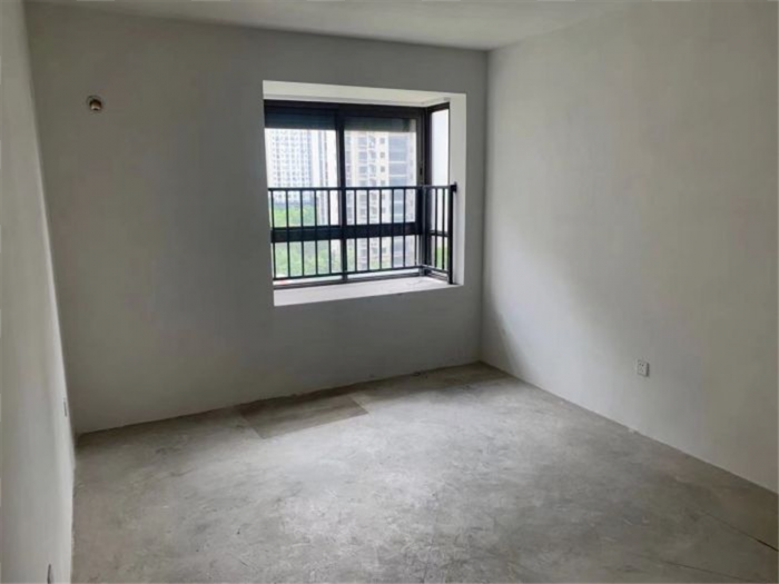 皇家花园北区 3室2厅1卫 1193m&sup2;