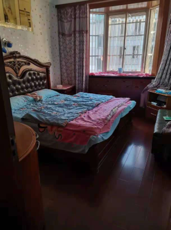 新开中苑 3室2厅1卫 92.00m&sup2;