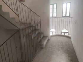 罗福宫 4室2厅3卫 273.00m&sup2;