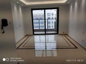 云樾东方 3室2厅1卫 95m²