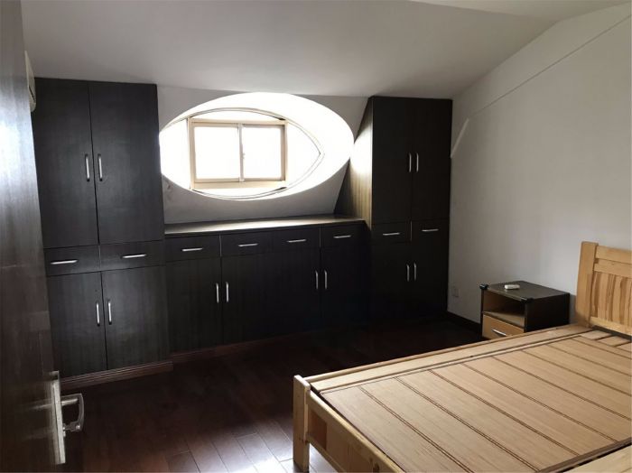 天都花苑 4室2厅1卫 144m&sup2;