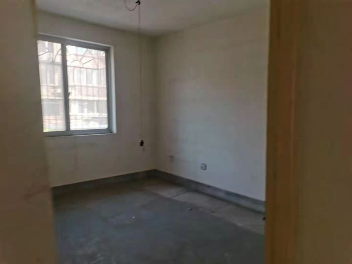 濠西园中北小区 3室2厅1卫 130m&sup2;