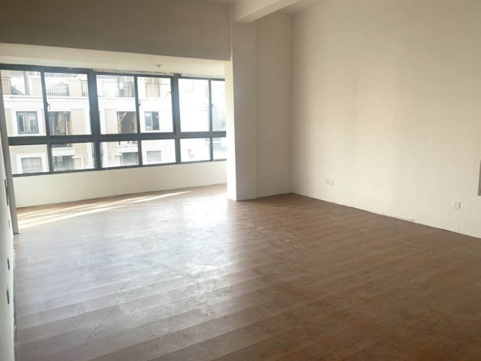 金水湾花园 4室2厅2卫 200m&sup2;