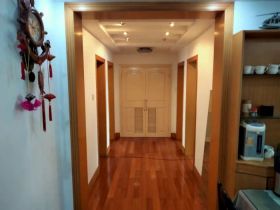光明东村 4室2厅2卫 143.9m&sup2;