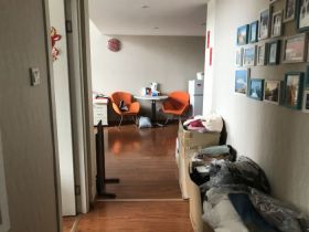 金海岸国际广场 3室1厅1卫 110m&sup2;