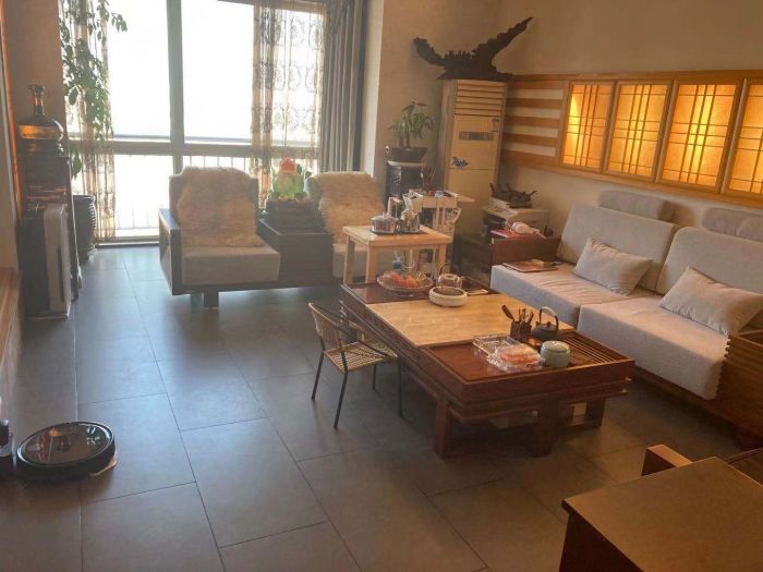 海天大厦 3室2厅1卫 143m&sup2;