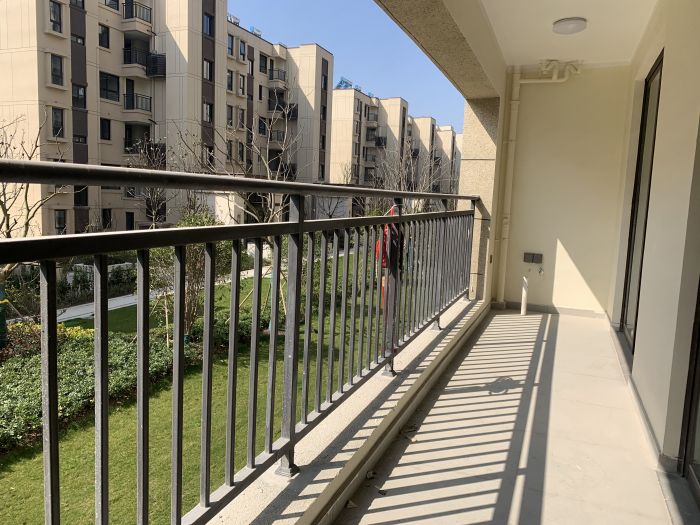 春风南岸东园 4室2厅2卫 142m&sup2;