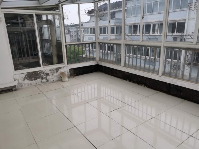 五山公寓 4室2厅2卫 260m&sup2;