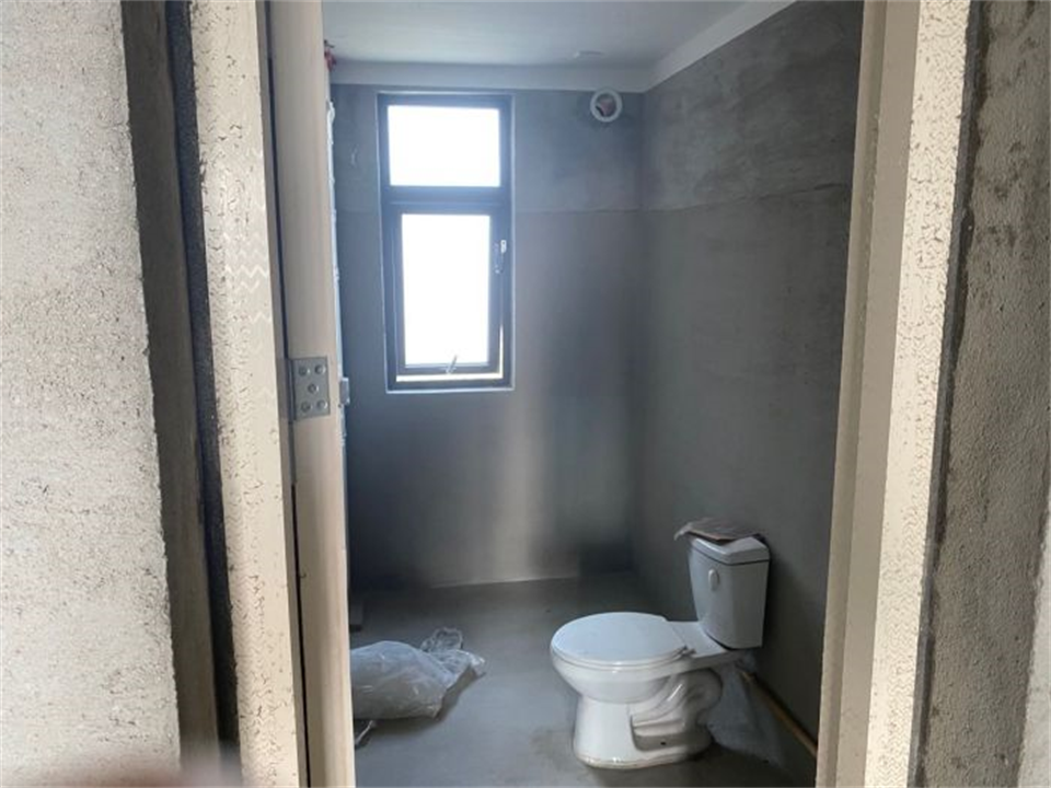 华强城 4室2厅2卫 158m²