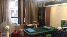 金河名人世家 5室2厅2卫 250m&sup2;