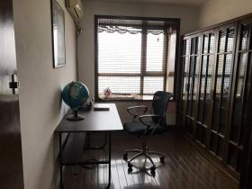 都市华城 4室2厅3卫 210m&sup2;