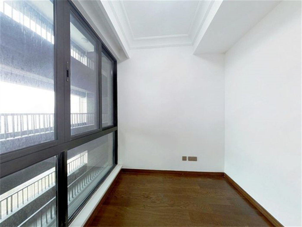 雍华府 3室2厅2卫 98m&sup2;