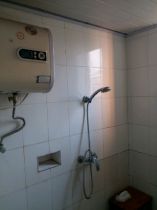 易家桥新村 1室1厅卫 40m&sup2;