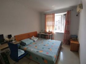明珠花园 3室2厅2卫 121m&sup2;